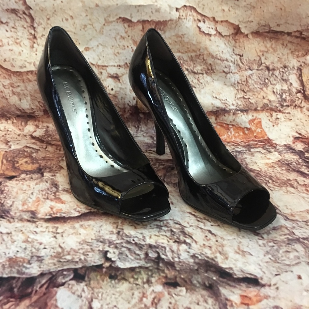 Ladies size 10, BCBGirls brand peep toe 3” heels